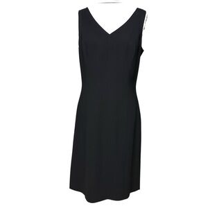Ann Taylor Women’s Sleeveless Little Black Dress. Size 6